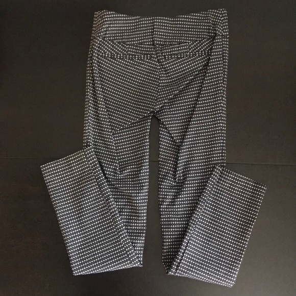 NY&Co pull on skinny stretch pants - Picture 4 of 4